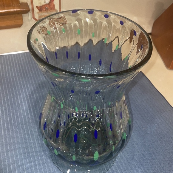 Gorgeous polka dot hand blown art glass vase - Picture 2 of 5